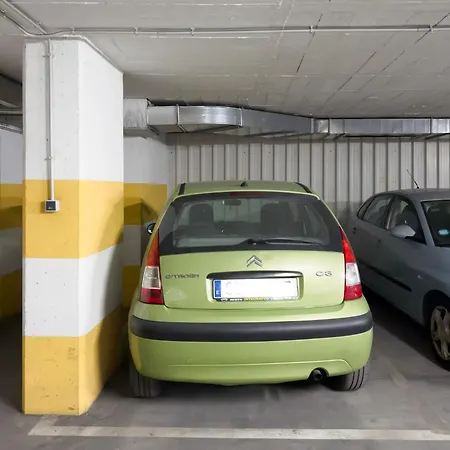 Apartment Con Parking Cerca Del Centro *
